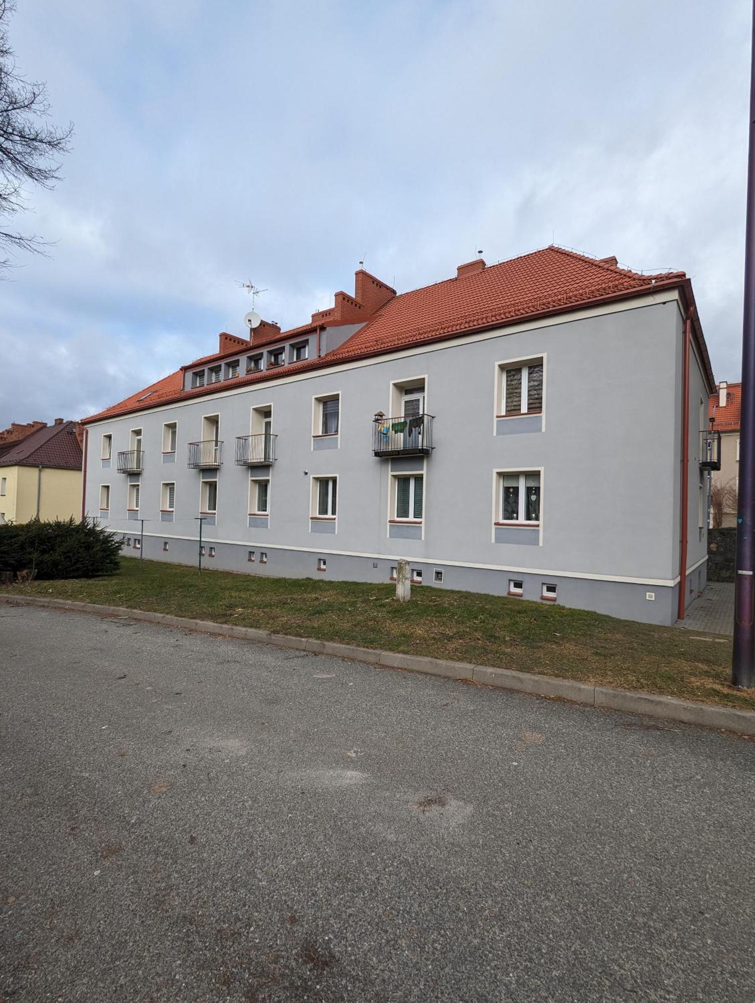 Dobry Apartament Строне-Слёнске Экстерьер фото